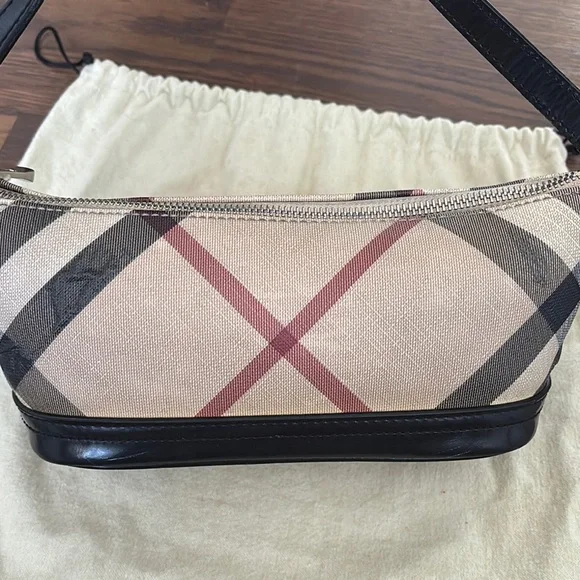 Burberry Beige and Black Women's Bag - Picture 3 of 11